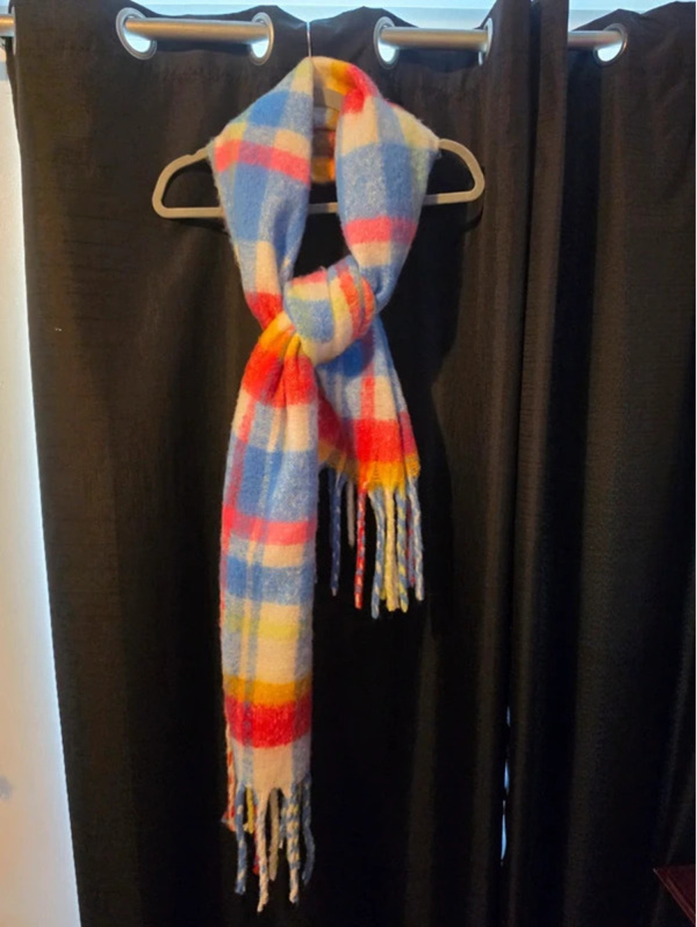 Aerie Scarf
